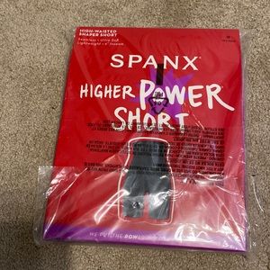 NWT Spanx Higher Power Shirt, size medium, color very black